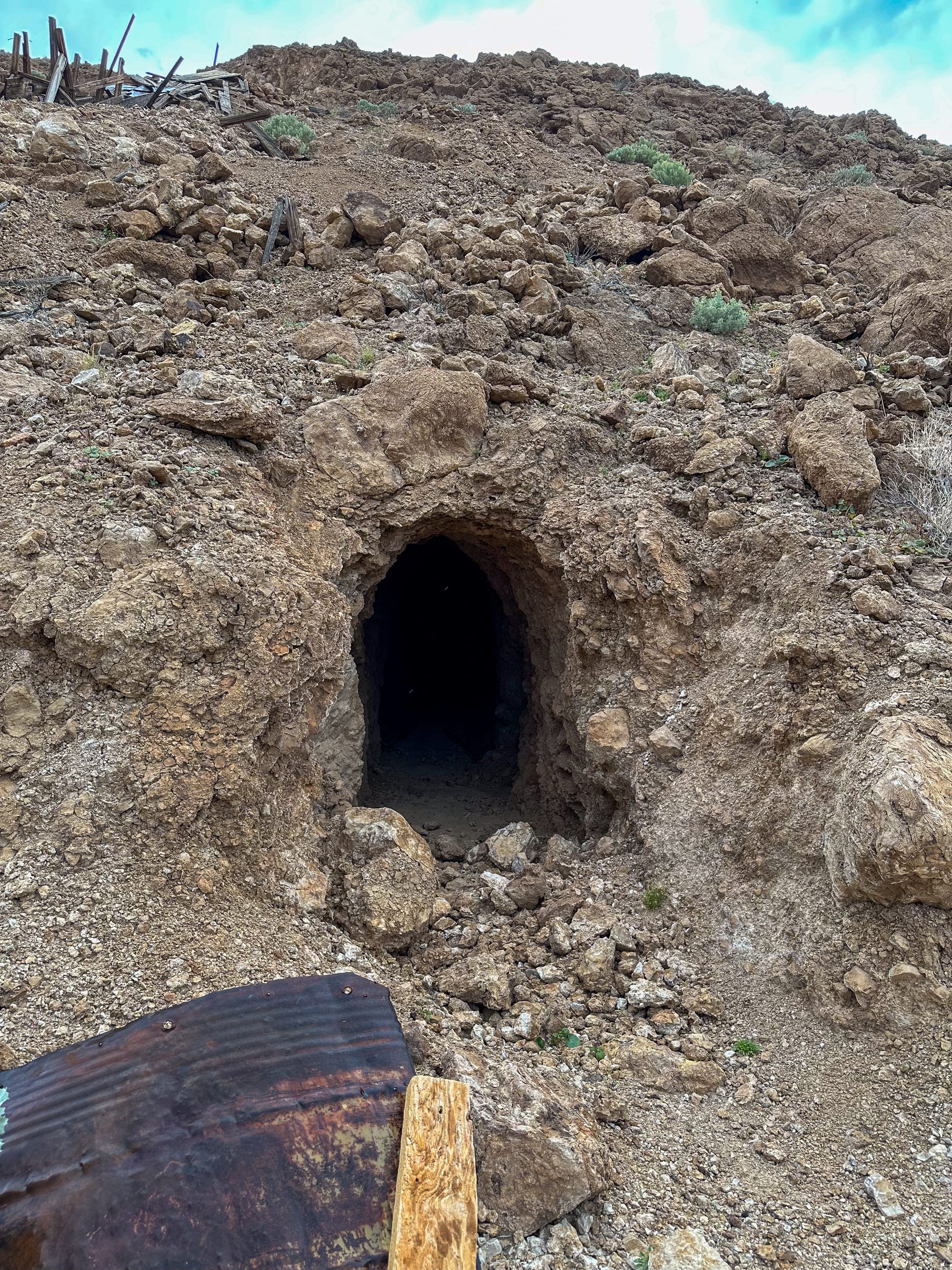 Rainy day at the Queen of Sheba Mine